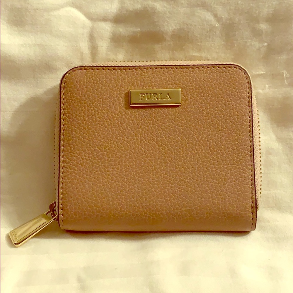 NWT Furla Wallet with zipper